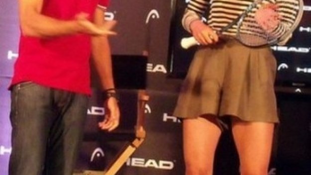 Шарапова поиска среща с Ноле, след нова имитация на сърбина + ВИДЕО