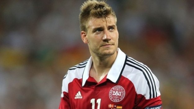 Извадиха пияницата Бендтнер от националния отбор