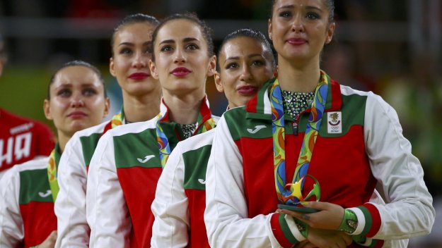 Странен регламент лишил ансамбъла от сребро + ГАЛЕРИЯ