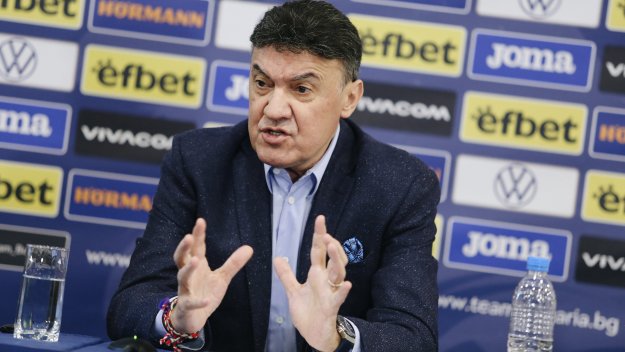 ЦСКА изригна: Неуважаемият Боби Михайлов е най-добрият човек