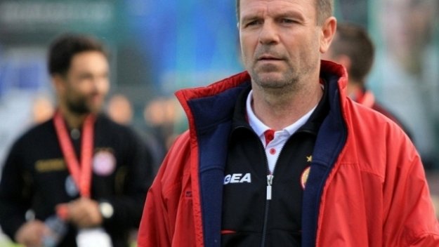 Стойчо иска още играчи в ЦСКА