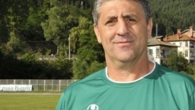 Легенда на Берое поема ДЮШ на клуба