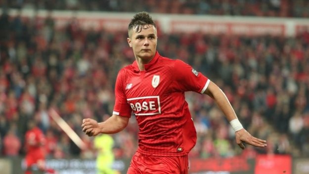 Арсенал е "ударил на камък" в опитите си да привлече талантлив бранител от Белгия