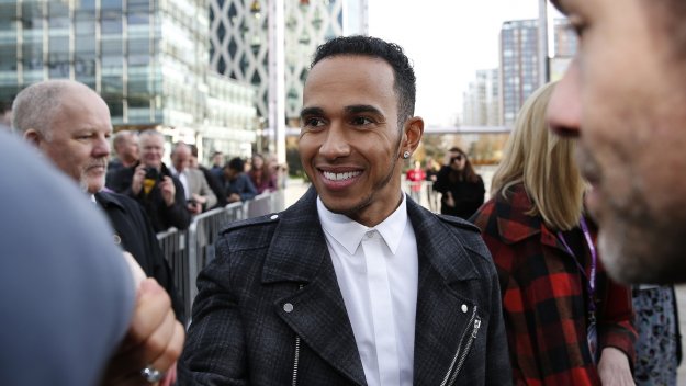 Мерцедес започва преговори с Хамилтън