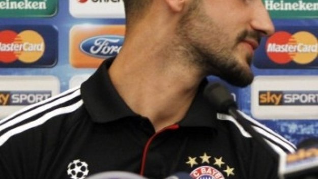 Защитник на Байерн: Обичам Наполи, ще се радвам да играя там