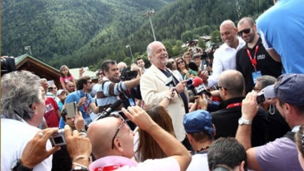 Де Лаурентис: Ако Лавеци напусне, взимам Йоветич