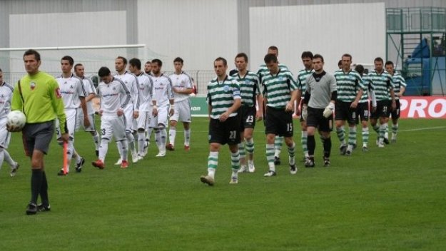 Съдиите ни се уредиха с подготвителен лагер в Турция