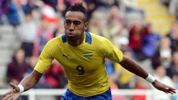 Фиорентина се прицели в Жорди Класи и Пиер Аубамеянг