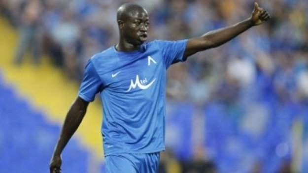 Левски се издъни срещу първия в Чехия, Гара пропуска дузпа