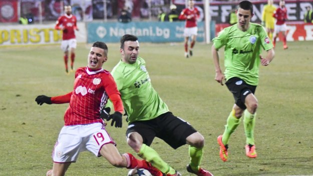 Десподов аут до края на сезона? 