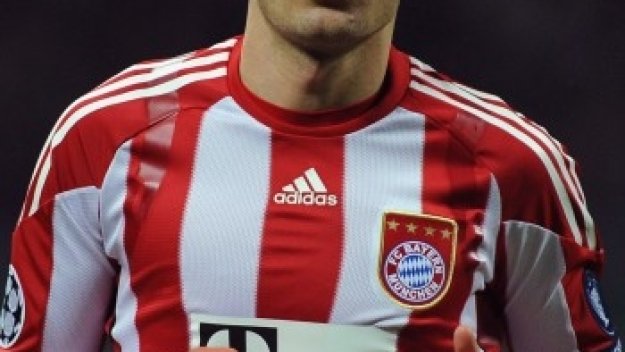 Робен съветва Байерн да привлече Ван дер Вил