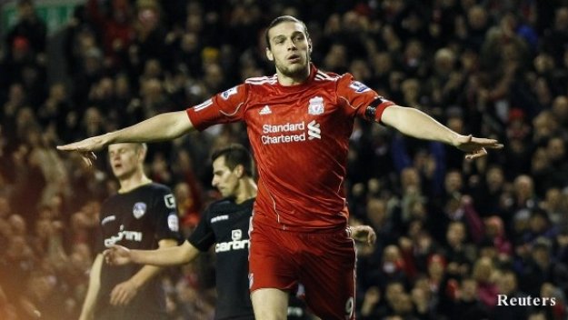 Нюкасъл иска да си откупи обратно Анди Каръл