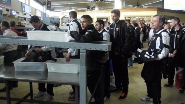 Локо Пловдив се прибра от Турция, получи ден почивка