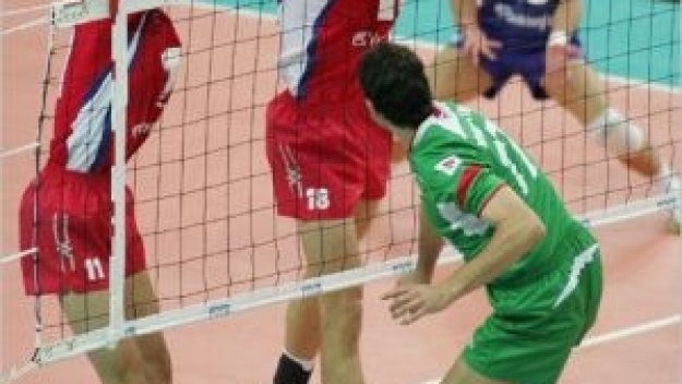 Соколов в самолета за Куба