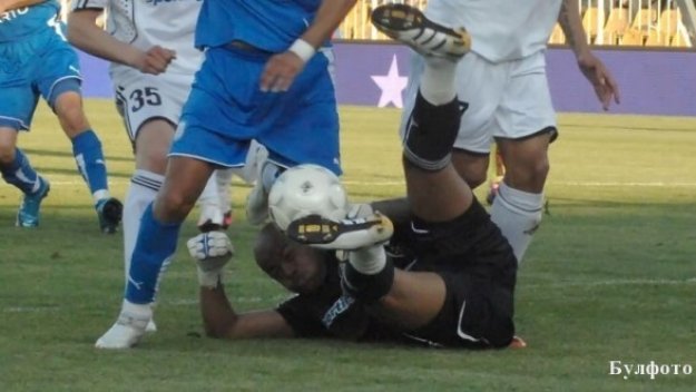 Левски се облизва за Райс Мболи