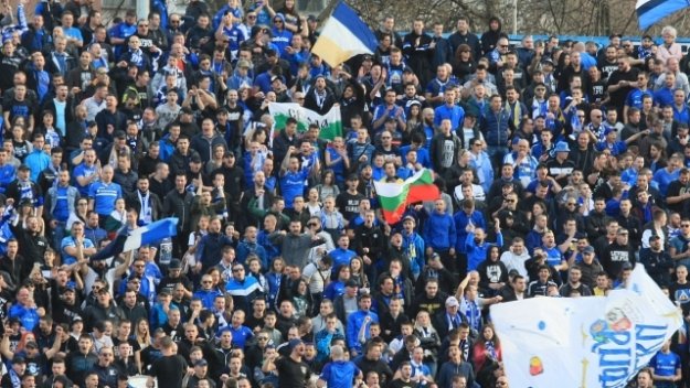 "Синя" България трепери: Левски с официална позиция за спонсора на клуба