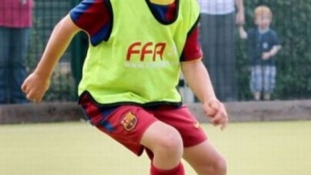 7-годишен англичанин смая скаутите на Барса + ВИДЕО