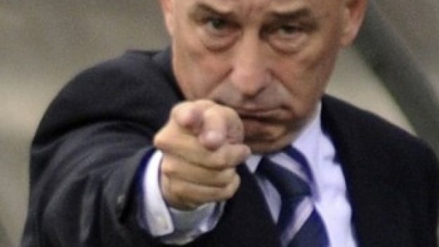 Славолюб Муслин ще пазарува от &quot;А&quot; група