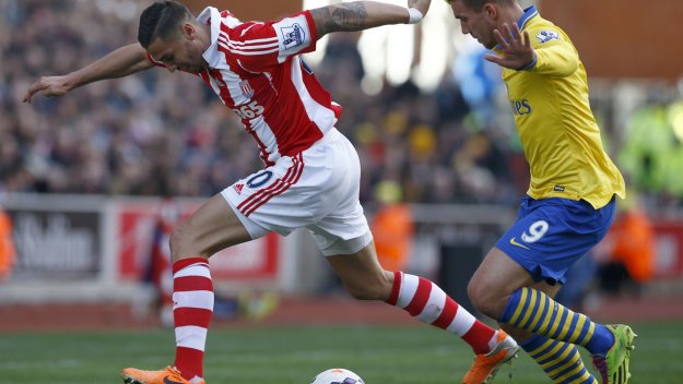 Арсенал пак безпомощен срещу Стоук