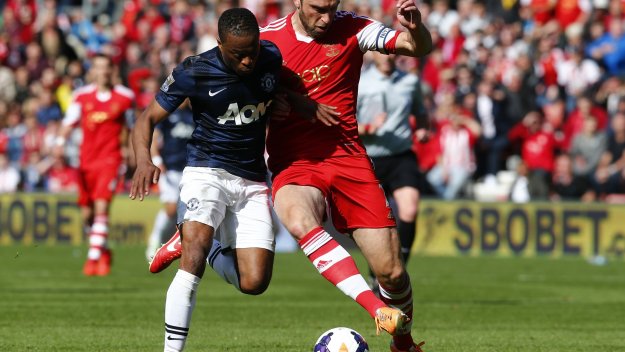 Юве прилапва Патрис Евра