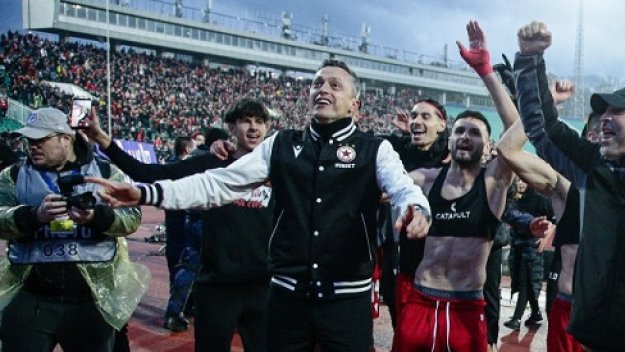 Машина! Ицо Янев мачка само с ЦСКА