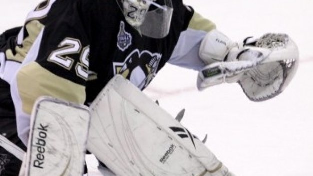 Светкавиците треснаха Пингвините