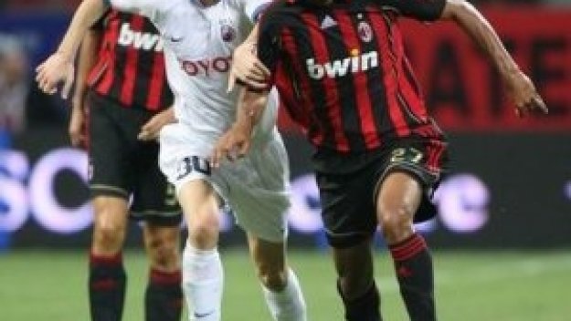 Пипо донесе 1:0 на Милан навръх рождения си ден