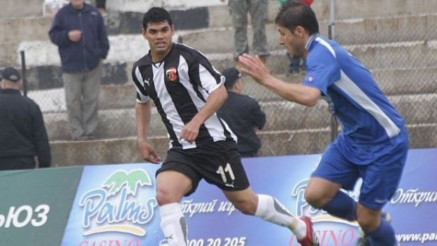 Локо Пловдив излиза за задължителна победа срещу Черно море