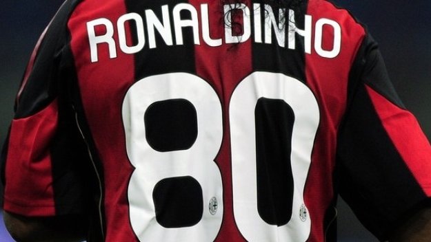 Днес става ясно бъдещето на Роналдиньо