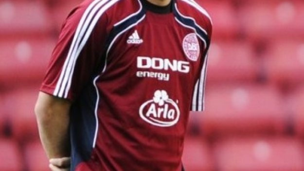 Бендтнер се ядосва, че няма да играе срещу Арсенал