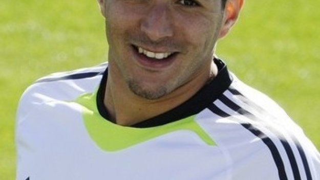 Юве иска Бензема