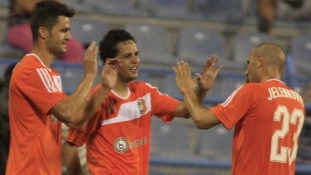 Литекс остава на върха след 2:0 над Монтана