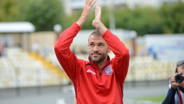 fc-amkar.org