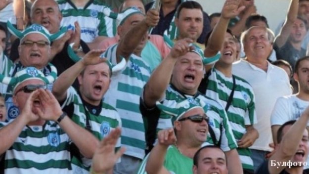 Агитката на Черно море скочи на треньора