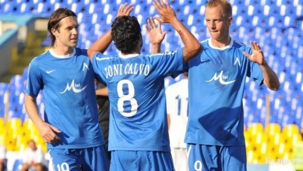 Гонзо излиза срещу &quot;акулите&quot; с палачите на Локо Сф