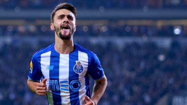 Арсенал с трансферен удар, подписа с Виейра