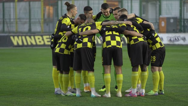 В битката за оцеляване: Ботев Пловдив направи важна крачка към спасението