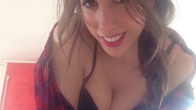 Барселона загуби Неймар, но запази пищната и секси Джудит + СНИМКИ