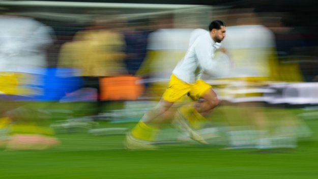 Бивш на Ливърпул ще продължи да рита в Дортмунд