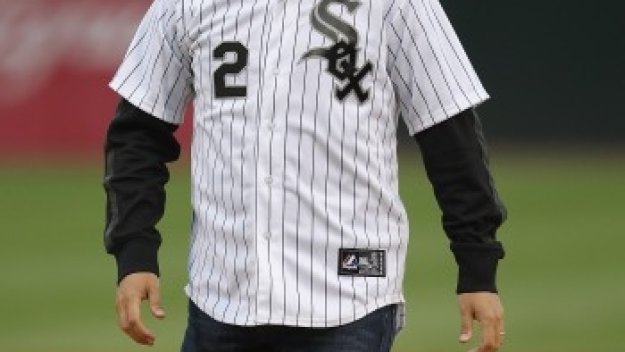 Гари Невил: Сър Алекс няма да се откаже скоро