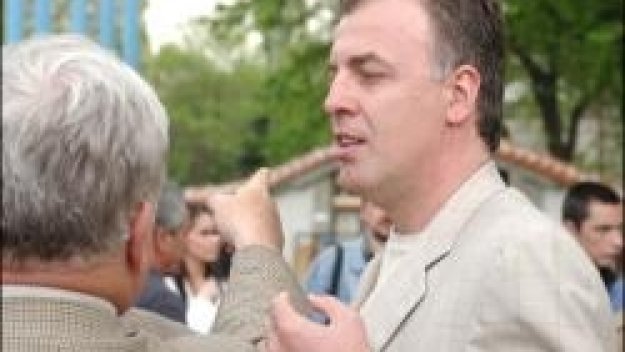 УЕФА наказа Сираков и Велев