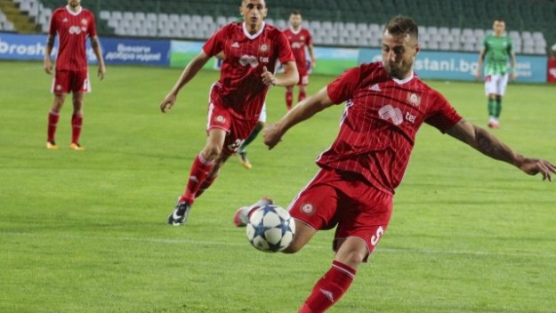 СКАНДАЛНО: Бой с шутове и шамари след Рига - ЦСКА