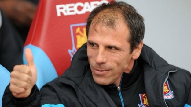 Дзола мисли само за Уотфорд