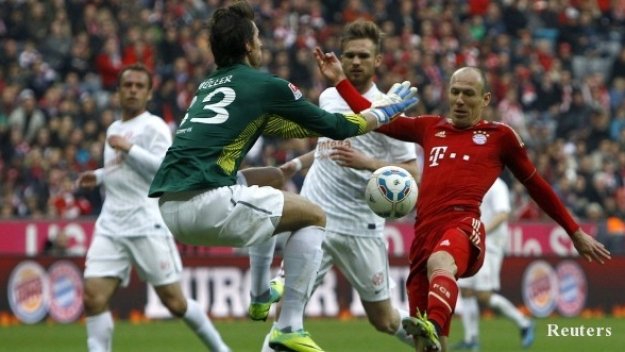 Байерн допринесе финално за титлата на Дортмунд