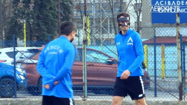 Райнов сложи маската и вече тренира с Левски + ВИДЕО