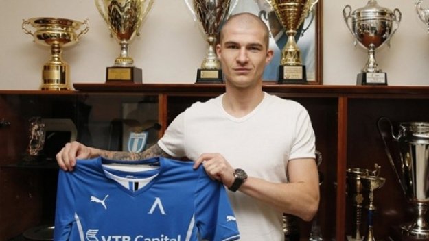 Гонзо продължава с чистката в Левски