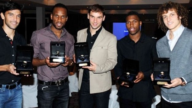 Дидие Дрогба раздаде специални шампионски пръстени в Челси