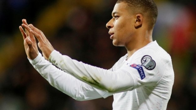 Нищо ново: ПСЖ докосва поредната си титла във Франция