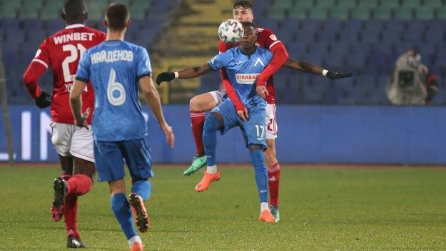 Бомба от "Герена": Левски изпада доброволно в Трета лига?