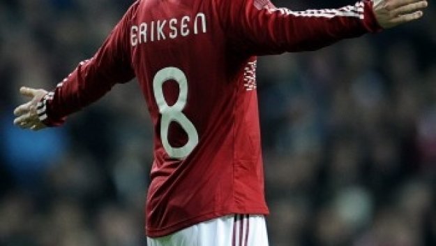 Талант от Аякс реже Ливърпул заради Барса